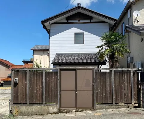 Higashiyama Town, Yamanaka Onsen, Kaga City (Kaga Onsen Station) 2-story one room