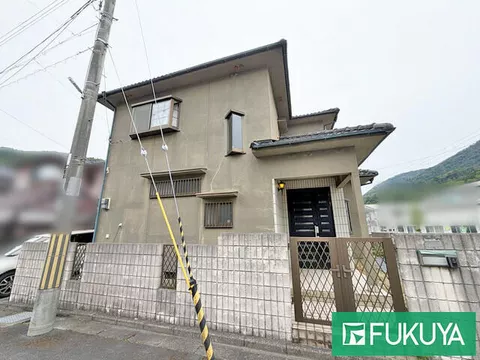 Kameoka City, Hatano-cho, Hirono Shirasuna (Chiyokawa Station) 2-story building 4LDK