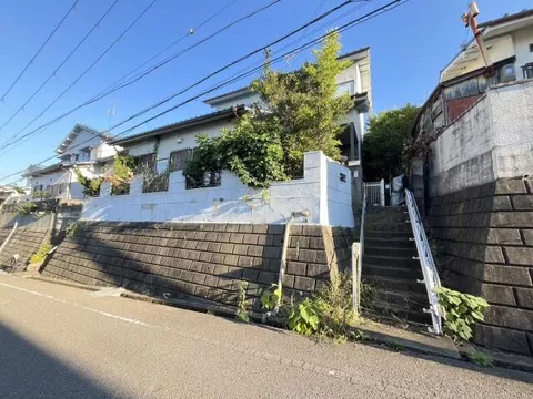 22 minutes on foot from JR Katamachi Line "Shijonawate" Station - Image 4