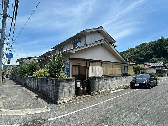 Used single-family home in Ihara City Takayamacho 5-chome