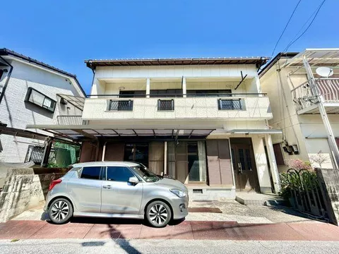 Kochi City, Asakura Hei (Asakura Station) 2-story building 3LDK