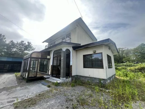 Shiraoi Town, Shiraoi District, Haginokawa (Hagino Station) 2-story 4LDK