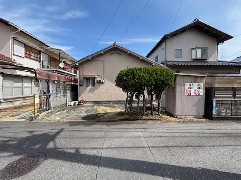 Shizuoka City, Shimizu Ward, Komagoe Nishi 2-chome (Shimizu Station) Single-story building 5DK