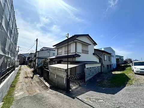 Used single-family home in Kitadamiyacho 2-chome, Tokushima City - Used house