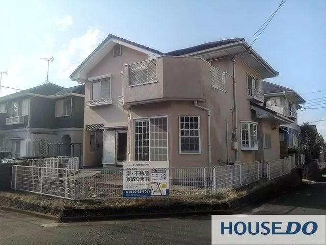 16 minutes by car to Toride Station! 23 minutes on foot to the supermarket! Open year-round, so you can view it anytime♪