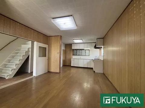 Brokerage of FUKUYA, northwest corner lot, wooden two-story building, 3LDK layout.