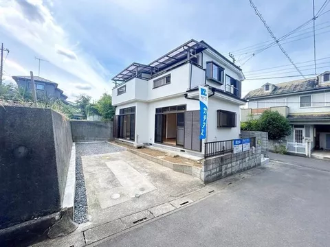 [Open house held] [Completion scheduled for early August] Parking for 2 cars. Expanded living room & facing kitchen