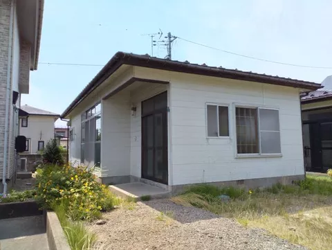 Akita City, Izumikamanomachi (Izumigai-Asahikawa Station) Single-story building 3DK