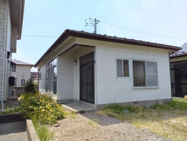 Akita City, Izumikamanomachi (Izumigai-Asahikawa Station) Single-story building 3DK