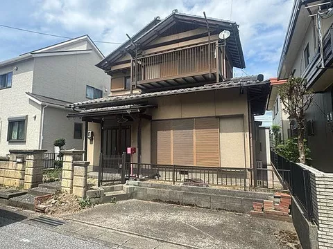 Used single-family home in Nakayabu-cho, Hikone City