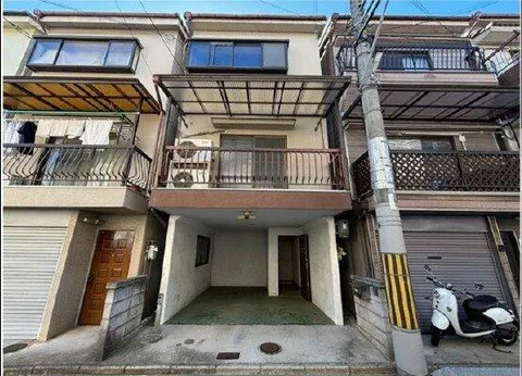 Higashi-Osaka City Naka Ishikiri Town 5-chome (Shin-Ishikiri Station) 3-story 4DK