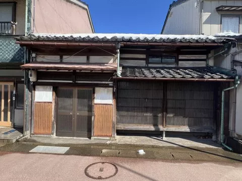 Imizu City, Shonishimachi 1-chome (Rokudoji Station) 2-story building 9K