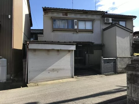 Takaoka City, Kaihatsu Honmachi (Shimin Byoin Mae Station) 2-story 8K