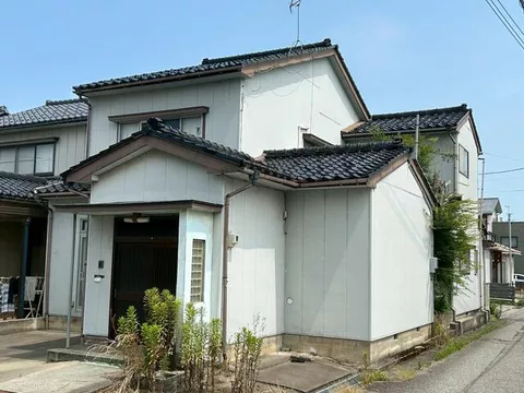 Takaoka City, Shimomakino (Daiichi Inn Shinminato Cross Bay Mae Station) 2-story 8DK