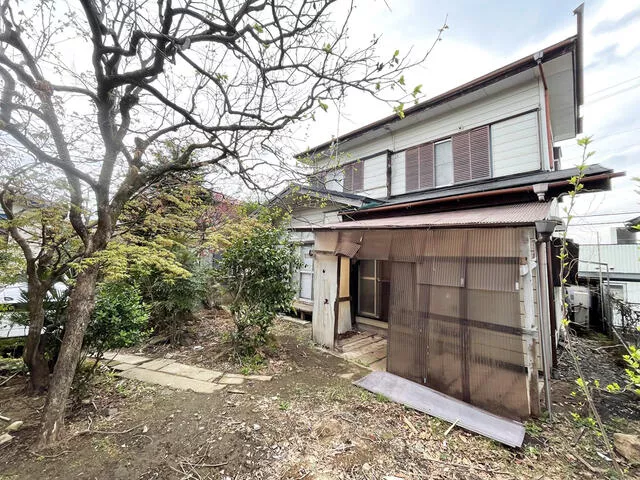 Sakado City, Nishisakado 3-chome (Bushu Nagase Station) 2-story building 3DK