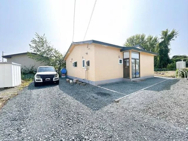 [Open House] [Immediate Move-in Available] Interior Renovated / Move-in Available Within the Year / Parking for 2 Cars