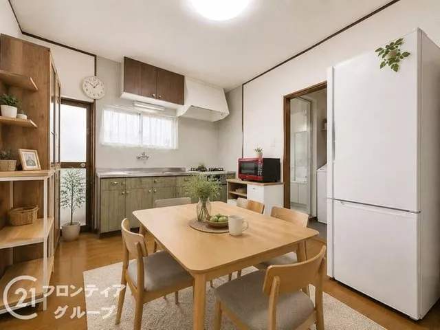 [3DK with built-in garage + 2 toilets] ■ Convenience store about 5 minutes on foot!