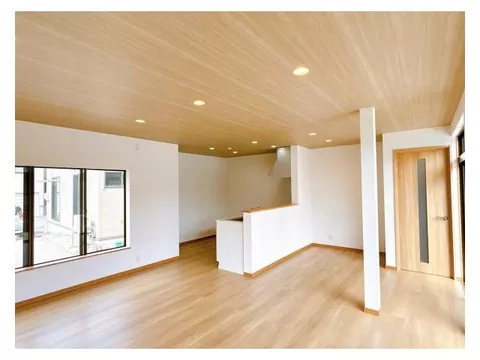 [Open House] Interior and exterior renovations completed / Move-in available within the year / Water area replacement / Parallel parking for 3 cars