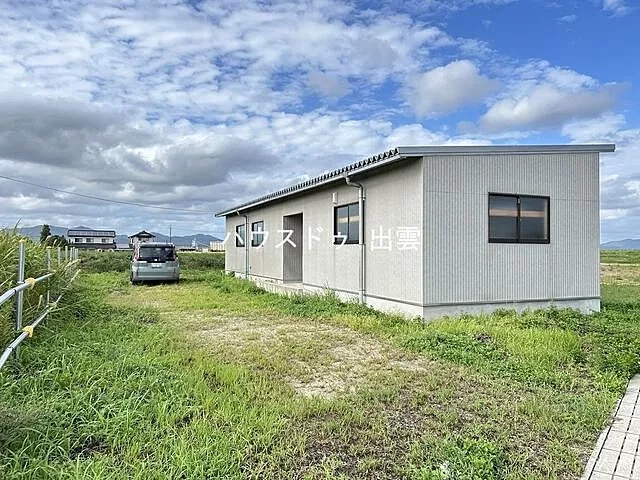 Used single-family home in Hikawa Town, Kurome - Warehouse