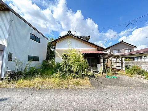 Used single-family home in Gosen City, Gosen
