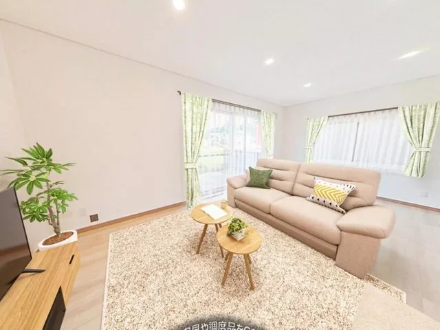 [Open House Held] Interior and exterior renovations completed / Water fixtures replaced / Parking for 2 cars available
