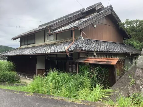 Yoshino County, Yoshino Town, Oaza Shiga (Yamato Kamiichi Station) 2-story 5DK
