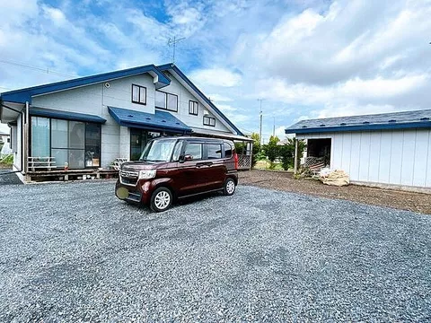 Used single-family home in Towada City, Oaza Sanbonki, Azuma Honkinzaki