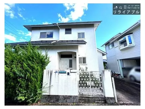 Parks and schools are within walking distance! A family-friendly living environment♪