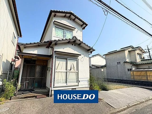 Used single-family home with spacious parking space, 2-chome Hanayo, Shunan City