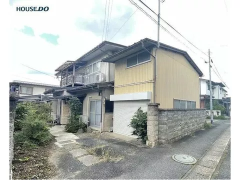 Immediate viewing available! 11 minutes on foot to Yamagata Station! Renovated water facilities & house with garage