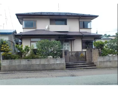 Nagahama, Tenno (Oiwake Station) 13.5 million yen