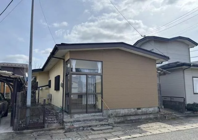 Akita City, Tsuchizaki Port, Aizome Town, Nakatanichi (Tsuchizaki Station), single-story building, 3DK