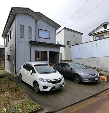 Used single-family home Minami Honcho used residence