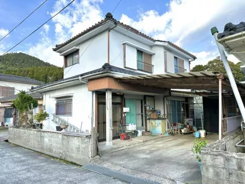 Kirishima City Hayato Town Uchiyamada (Hayato Station) 2-story 5DK