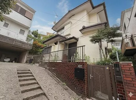 Machida City, Tamagawa Gakuen 4-chome (Tamagawa Gakuen-mae Station) 2-story building 3LDK
