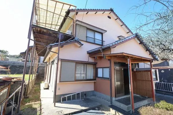 Nobeoka City, Wakaba Town 1-chome (Minami Nobeoka Station) 2-story 4DK
