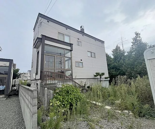 Ebetsu City, Asahicho (Ebetsu Station), 2 stories above ground and 1 below, 5LDK