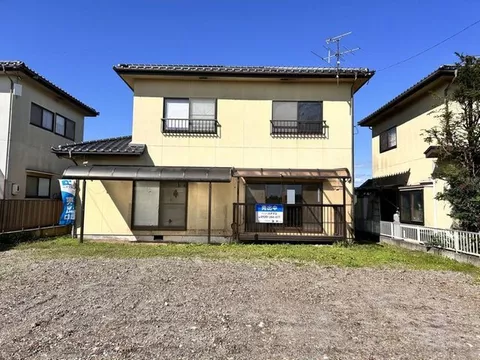 Nagano City, Amori - Good view from the second floor of the used house, garden on the south side