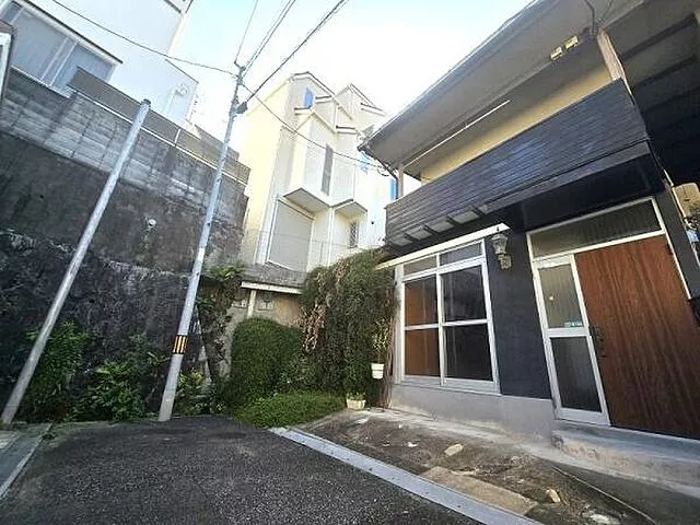 Used single-family home, Nishinomiya City, Koyoen Honjo-cho, used detached house