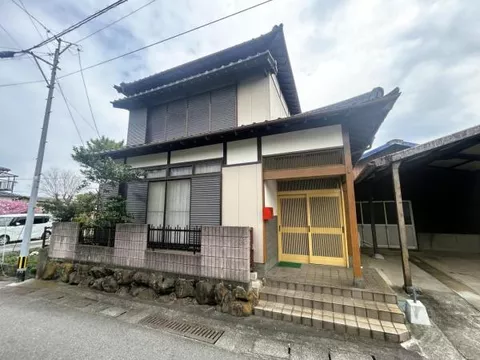 Teraitsu, Morotomi-cho, Saga City (Saga Station) 2-story building 10SDK