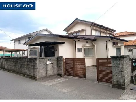 Approximately 81 tsubo of spacious land! Parking space for 3 or more cars possible! About an 8-minute walk to the elementary school