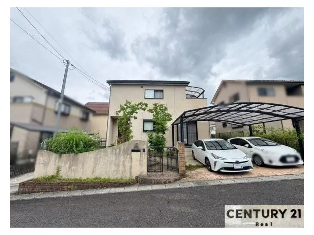 ◆Quiet residential area◆Carport for 2 cars◆Floor heating◆History of water heater and gas stove replacement