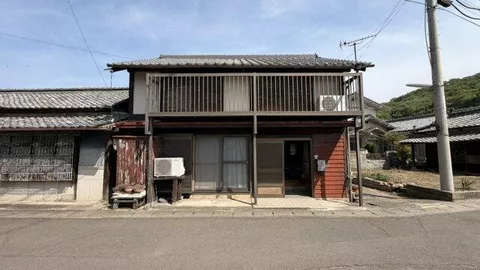 Mitoyo City, Takuma Town Awajima (Takuma Station) 2-story 7DK