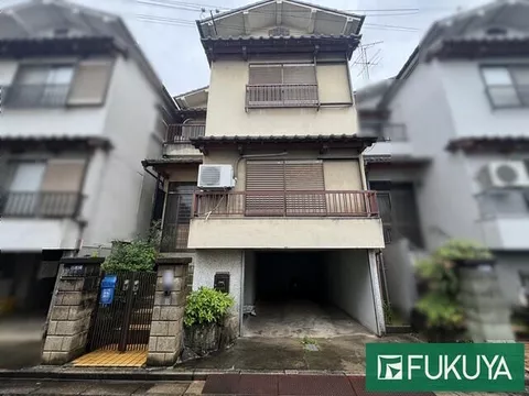 Yamato Takada City, Isono Town (Takada City Station) 3-story 4DK