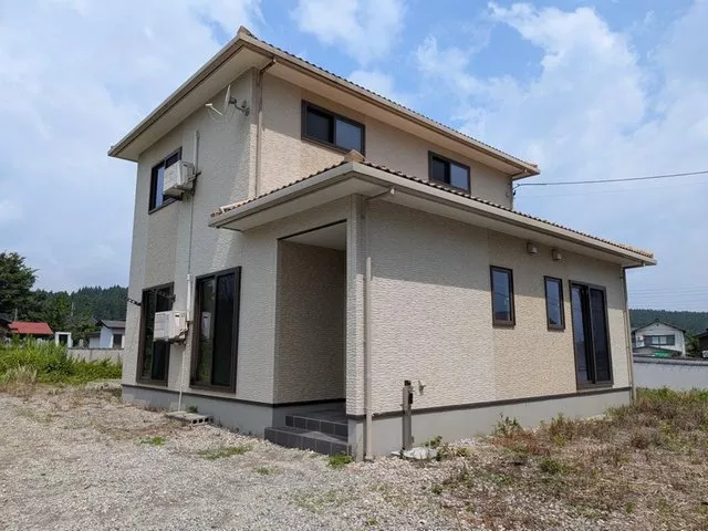 ■Built in 2018■4LDK■Land 193 tsubo■5-minute walk to elementary school