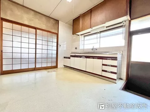 ■A quiet and calm residential area ■A detached house built on a land area of 222.87㎡■