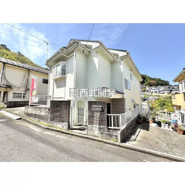 Oaza Karatake, Hanno-shi (Hanno Station) 2F 4LDK

5.8 million yen