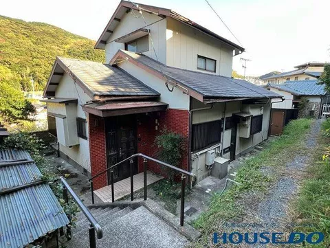 Nagasaki City, Yano-hira 4-chome (Hotaru Chaya Station) 2-story building 5DK