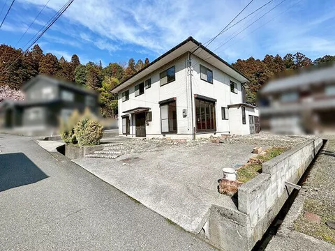 Nagahama City, Kinomoto-cho Kuroda (Kinomoto Station) 2-story 7LDK