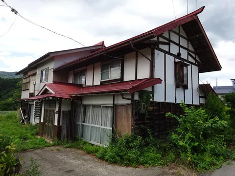 Iiyama City, Oaza Mizuho Toyo (Togari Nozawa Onsen Station) 2-story building 9DK